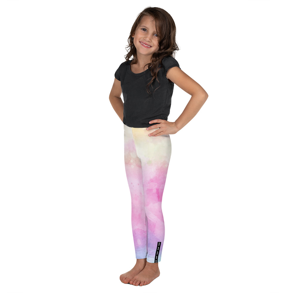 Smooth, soft and stretchy - these kids leggings are just perfect for active kiddos. The leggings will never lose their vibrant color intensity.