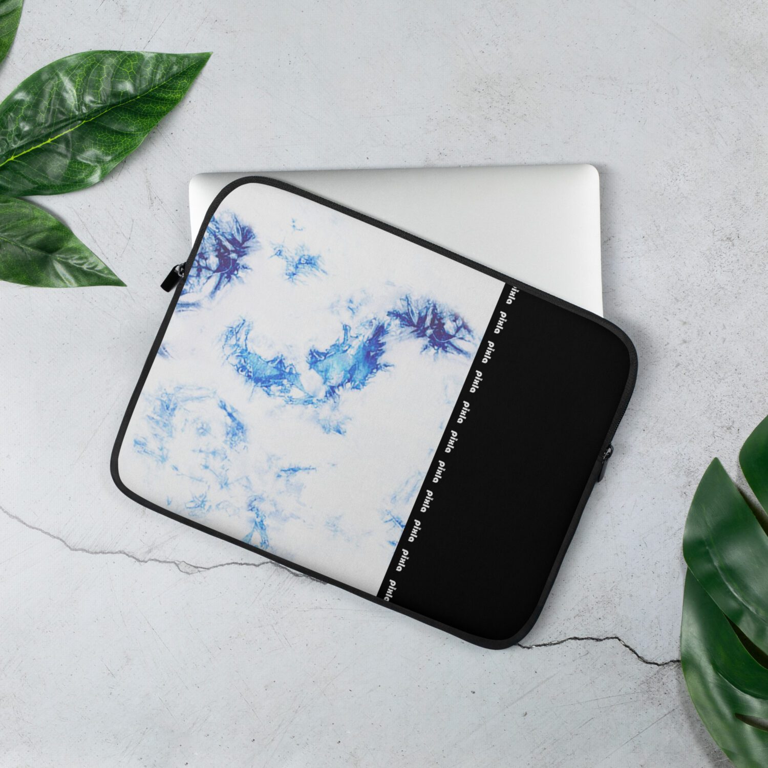 Royal blue and white tie-dye design sleek laptop case with fluffy faux fur inside to keep your laptop or tablet safe. Resistant to water, oil, and heat making it extra safe and stylish!