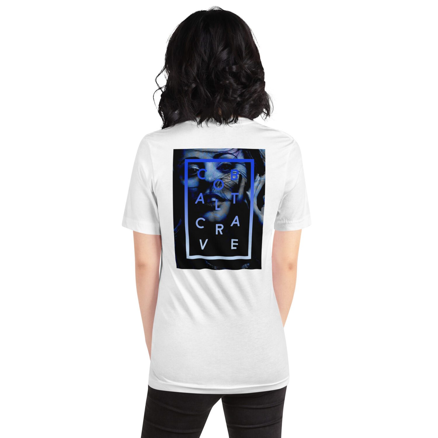 Soft and medium to lightweight white t-shirt with just the right amount of stretch without losing structure. It’s comfortable and flattering and comes with a royal blue print on the front and upper back.