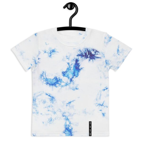 T-shirt with crew neck in vibrant sublimated white and blue tie-dye print with a fit that allows the kiddos to participate in all of their favorite activities and be comfy the whole time. The ultimate kid’s tee!