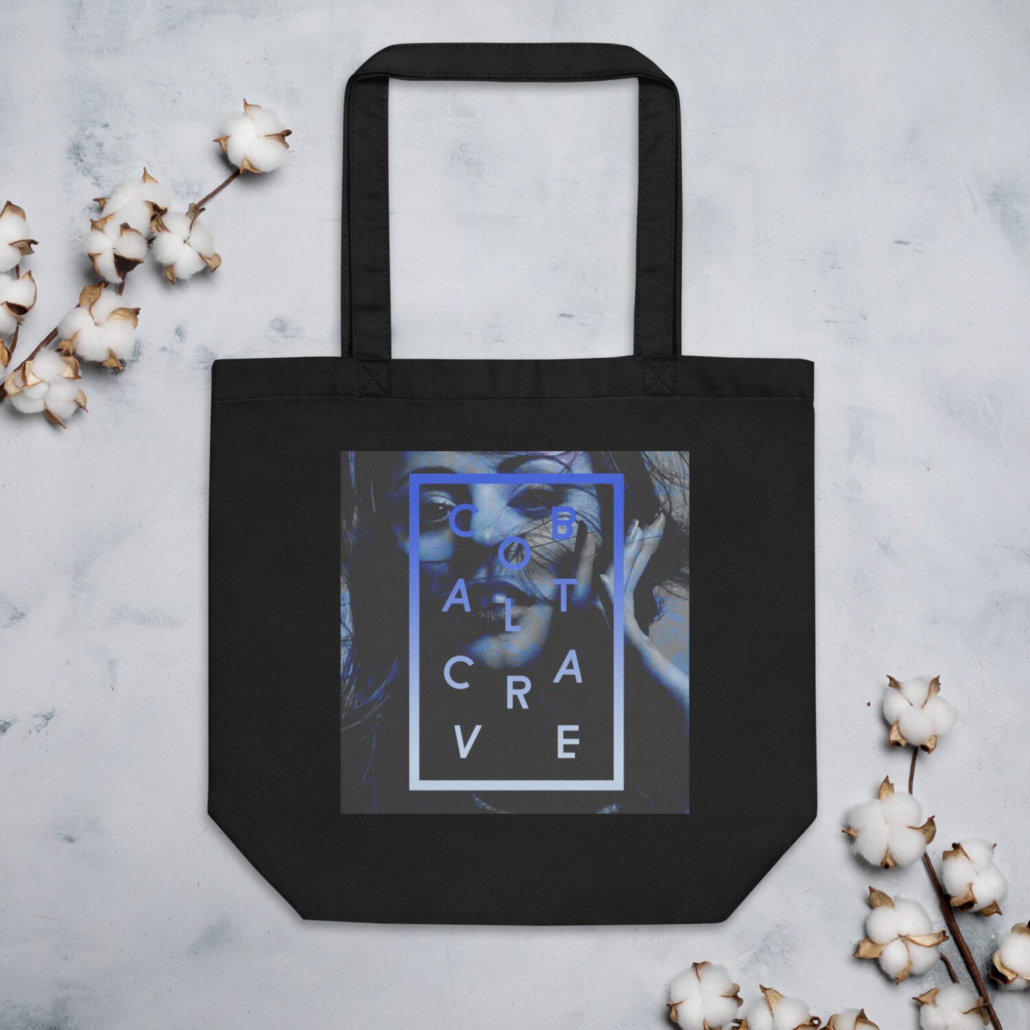 Organic cotton tote bag with a beautiful print in black and electric blue. In this tote there’s more than enough room for groceries, books, and anything in between.